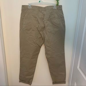 Tommy Hilfiger Men Timeless Khaki Straight Leg Chinos Fit Pants Size 34